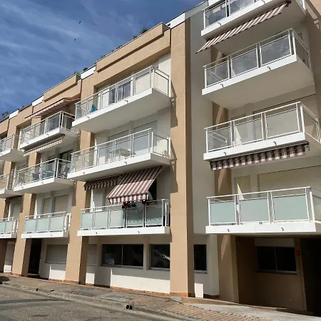 Apartment Studio En Centre Ville, Place De Parking Privee